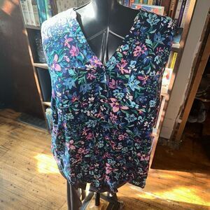Torrid blue floral 1x sleeveless feminine knit top